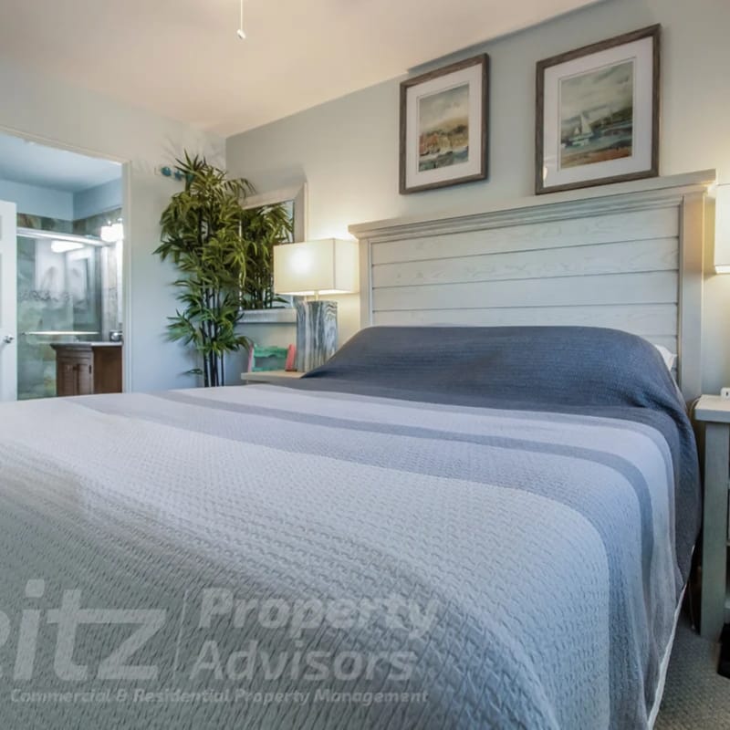 Private Waterfront Condo w/Pool